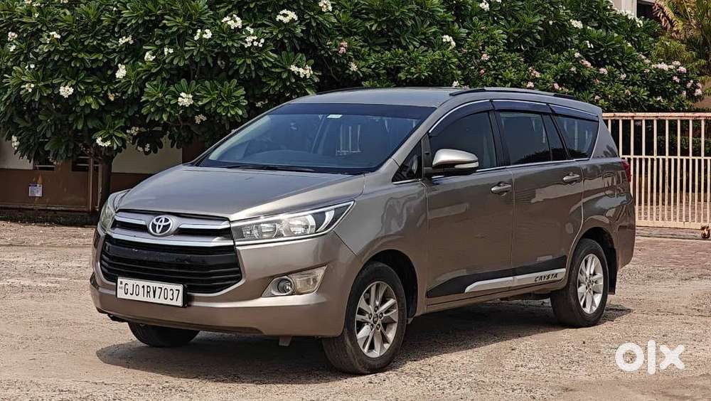 Toyota Innova Crysta 2.8 GX AT 8S, 2016, Diesel
