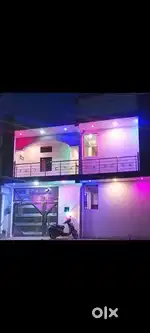 2 rooms, a separate kitchen, and 1 bathroom.
Suitable for family