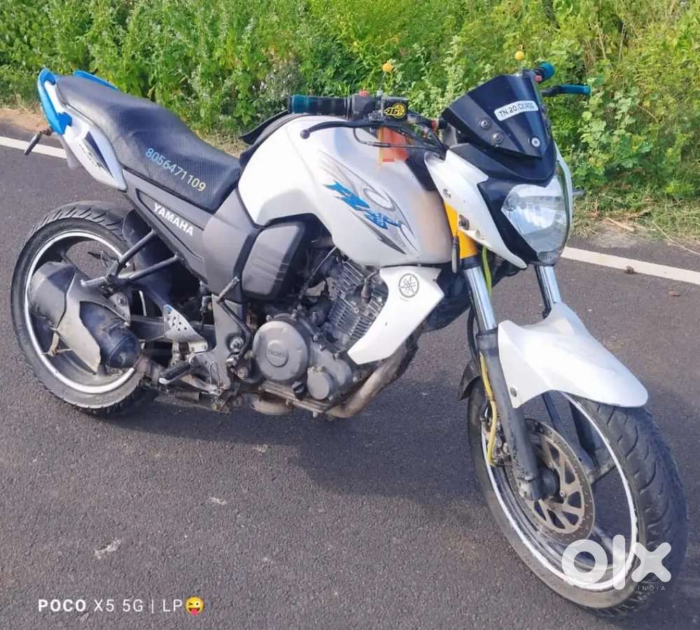 Low budget modified yamaha Fz//2012-oct-model/single owner/insurance