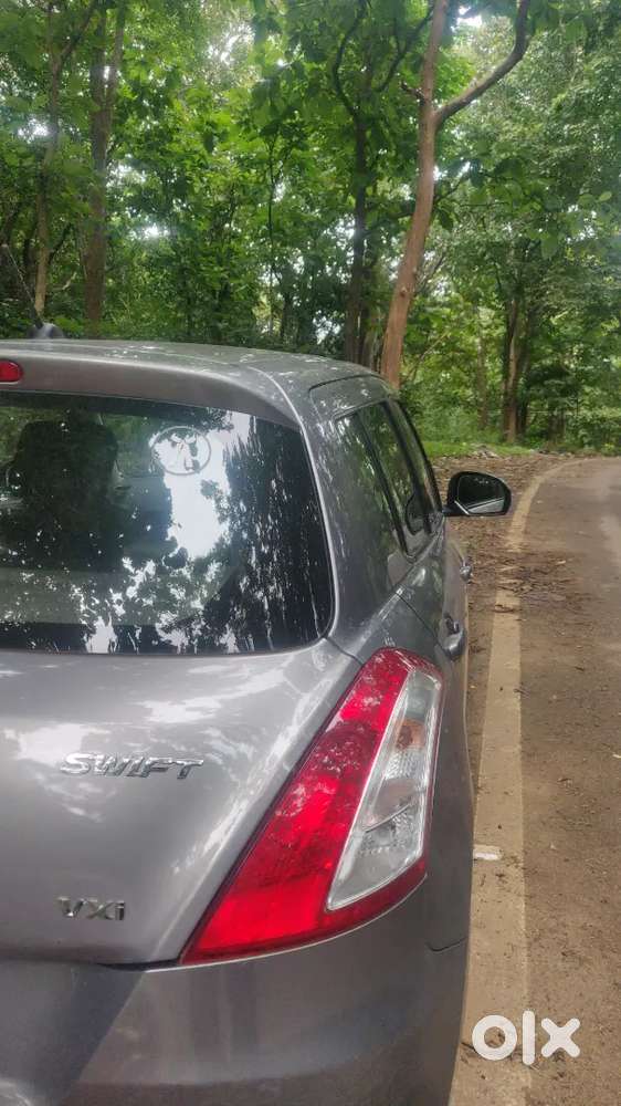 Maruti Suzuki Swift 2015 Petrol 900000 Km Driven