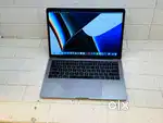 Macbook pro retina touch bar 13inch limited edition 8/1tb