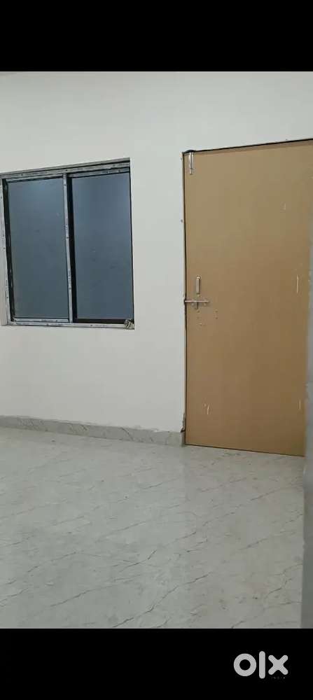 One bhk for small family for rent 6k sonari