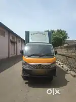 Tata intra v50 closed body