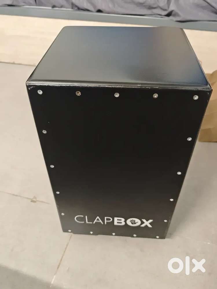 Clapbox Adjustable Snare Cajon CB50- Oak Wood, - 3 Internal Snares