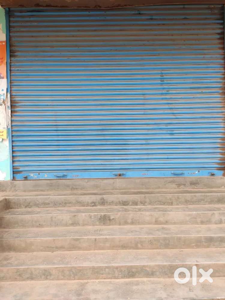 Shopping complex 3 shops for rent