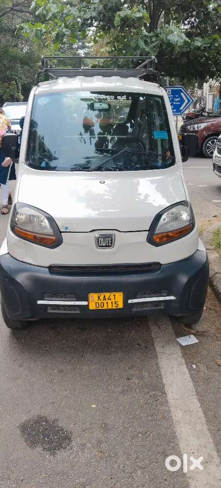 Bajaj qute