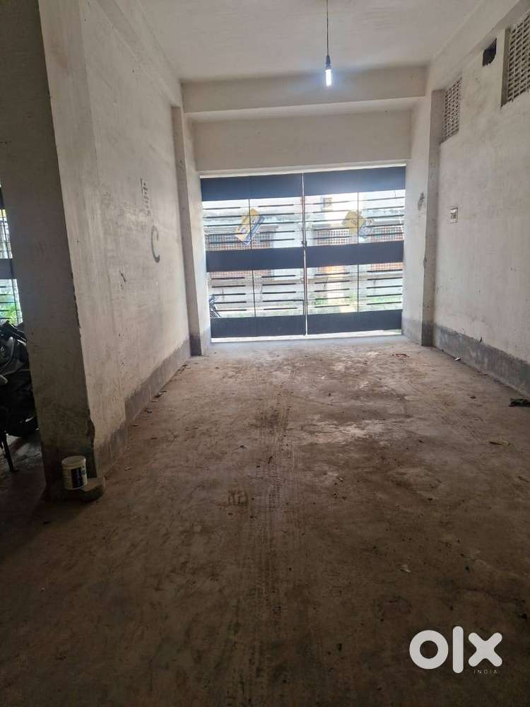 Secure Garage for Rent near Jaya Cinema, Laketown