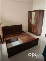 BED AND WARDROBE SET
