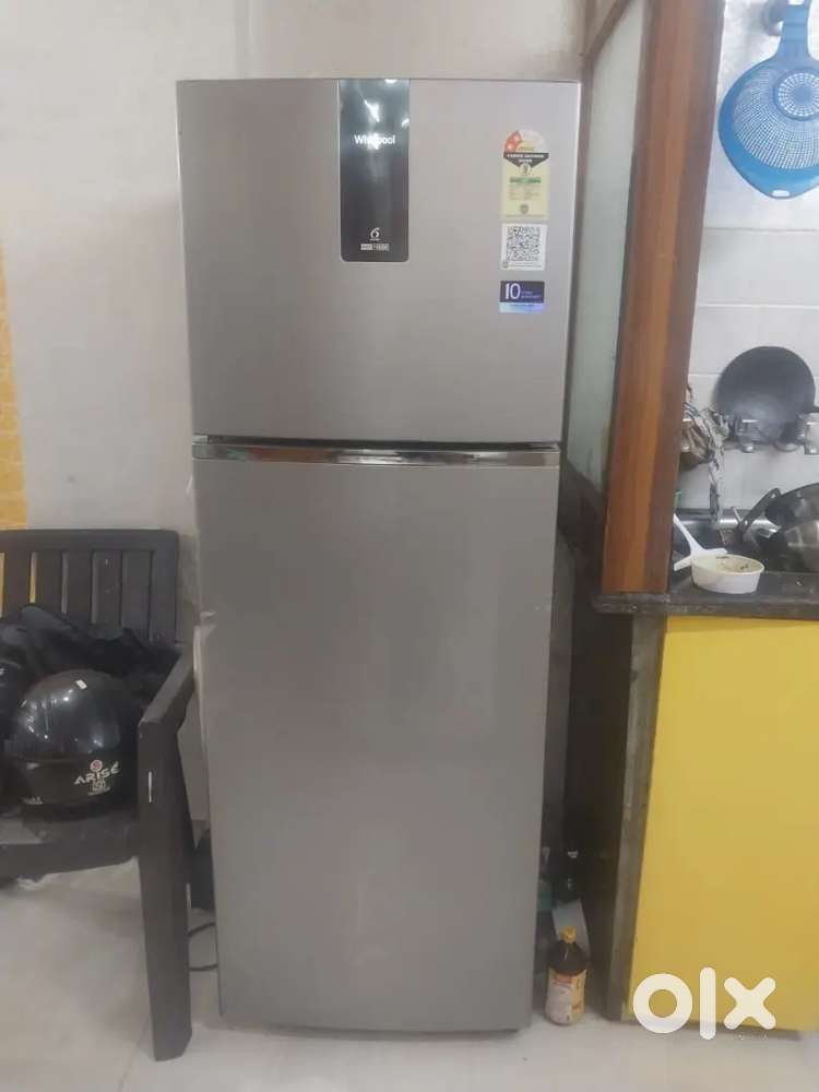 Whirlpool 6month old fridge no single scratch new condition