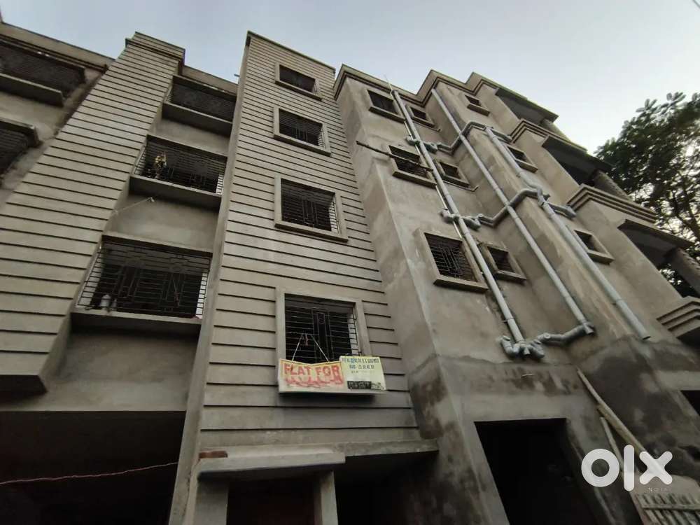 3bhk flat near chowrasta metro