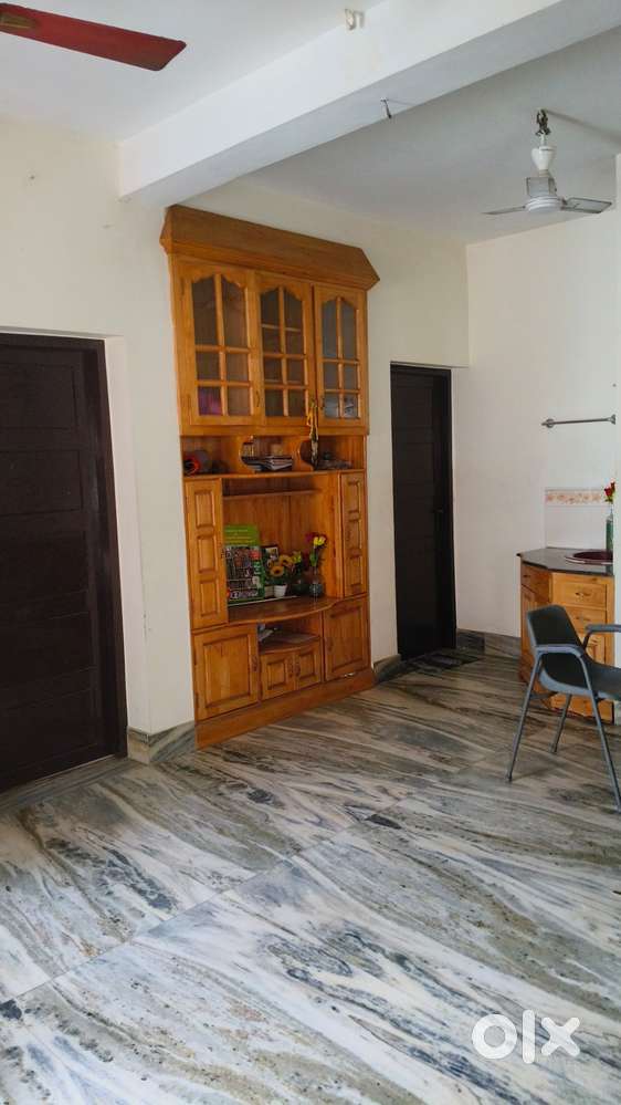 PG,Homily food, free wifi