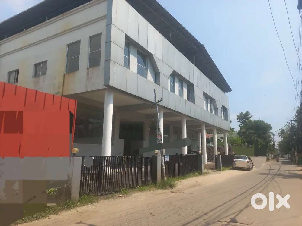 30000 sqft warehouse at vyttila