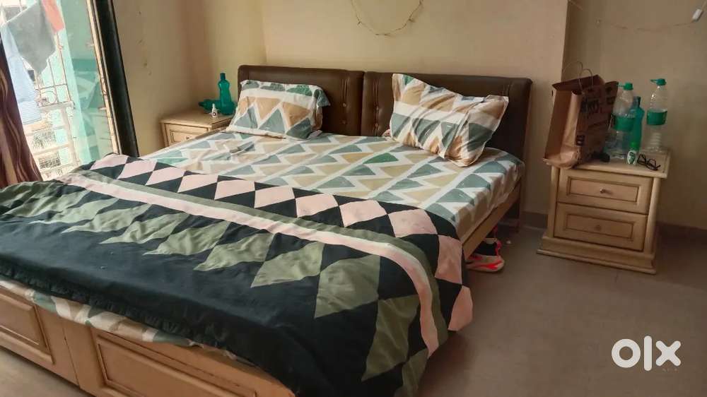 Separate bedroom flat on rent for single male in 2bhk flat in marol.