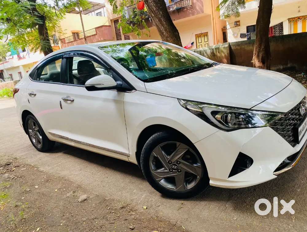 Hyundai Verna 2022 Available for Wedding & VIP Car Service in Pune