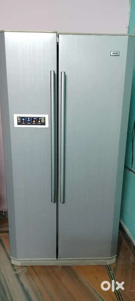 Heir Almirah refrigerator 1st owner