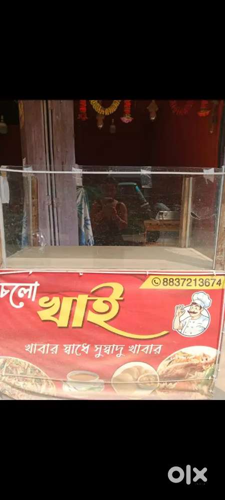 Fastfood stall selling