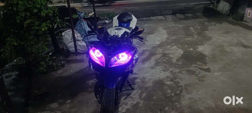 Yamaha R15