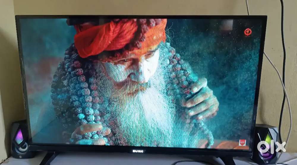 (Bush) Android tv (32) in black colour