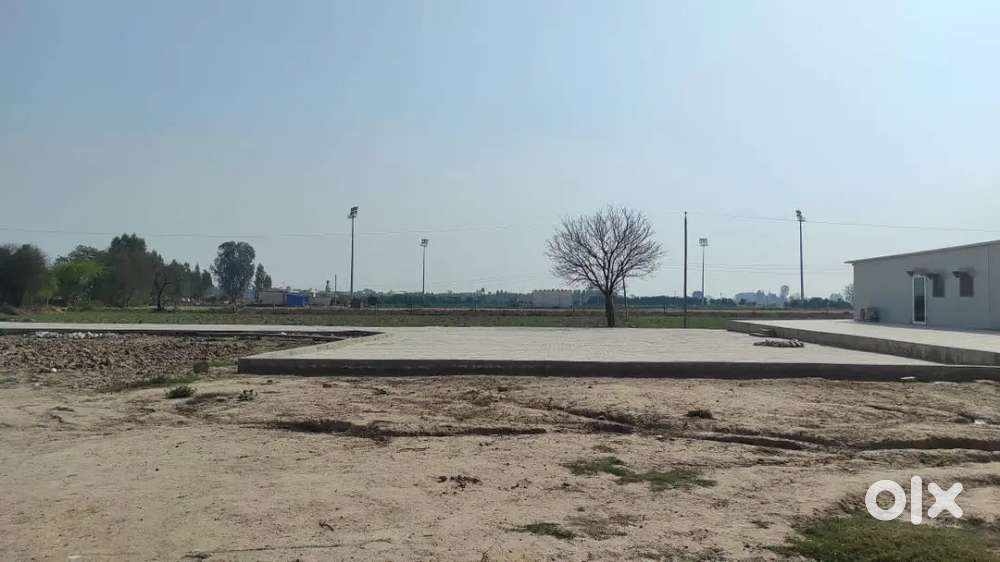 135 Gaj Plot For Sale Park Facing