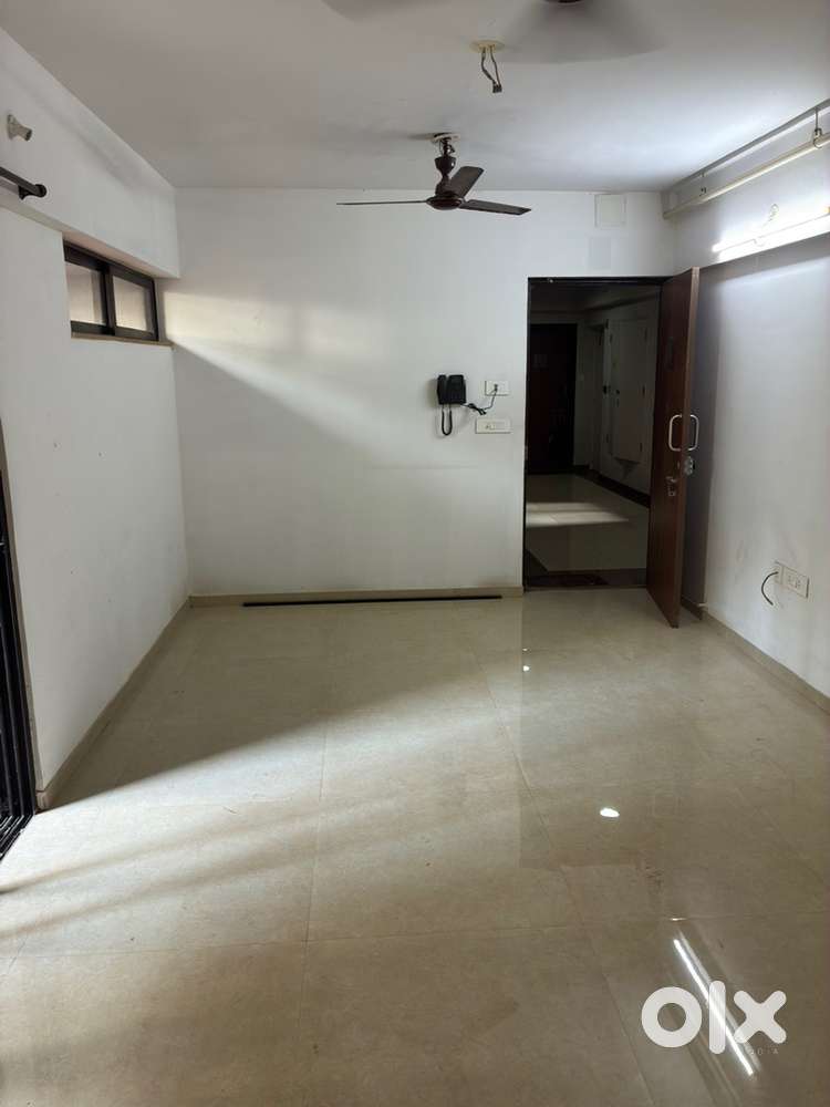 2 bhk Rent hall balcony  modular kitchen