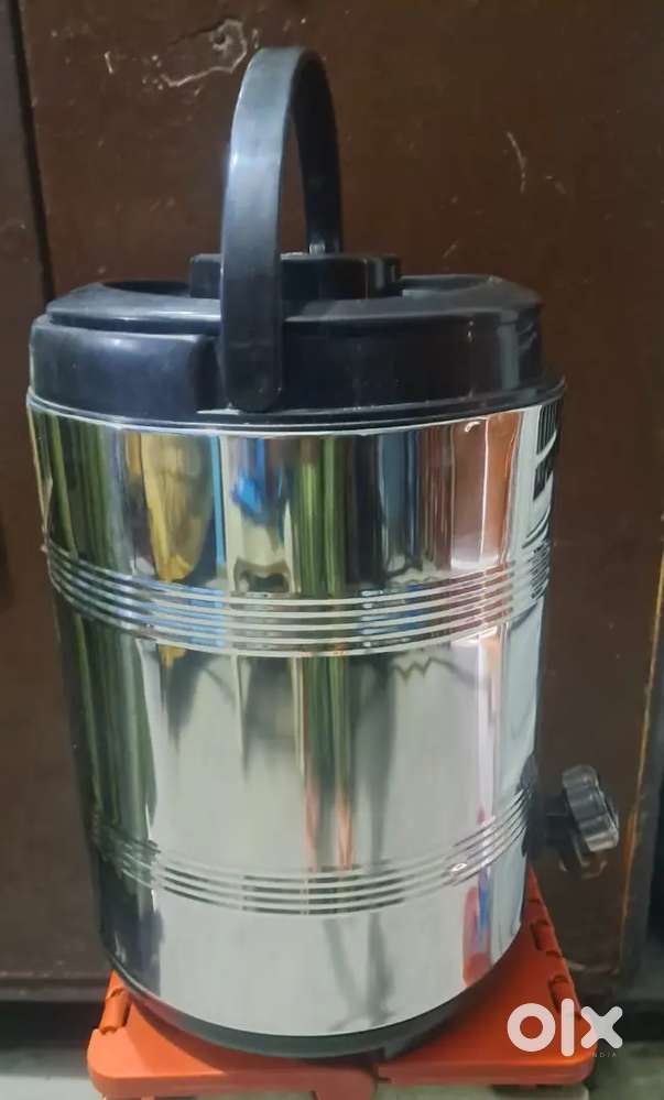 Water/tea container 10 Ltr