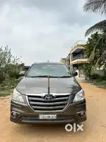 Toyota Innova 2015