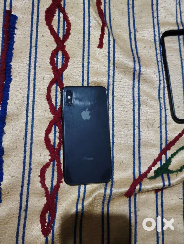 I phone x (256)