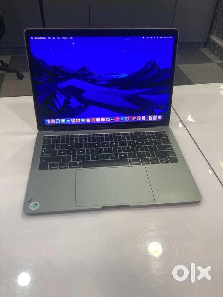 Apple MacBook Pro 13inch i5 2017 A1708 Display Flicker after 10hrs use