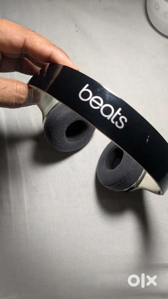 Beats solo2 wired headphone