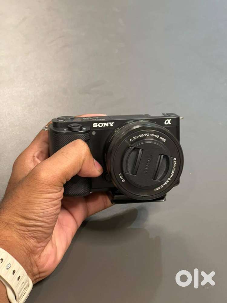 SONY ZV-E10L DSLR CAMERA