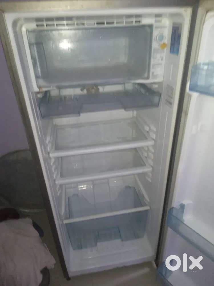 Samsung refrigerator 180 litre