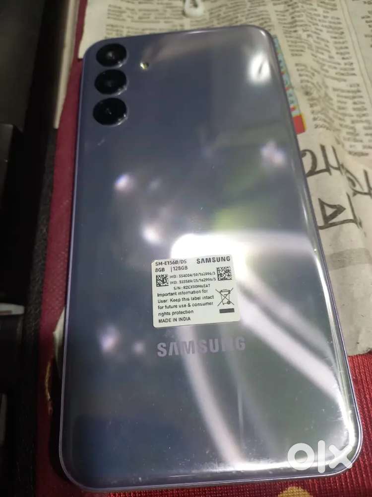 SAMSUNG F15 8/128 8 month old