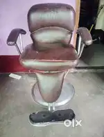 Parlour hair cut chair