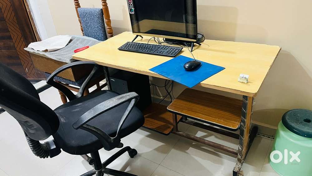 Computer table and chair for sell