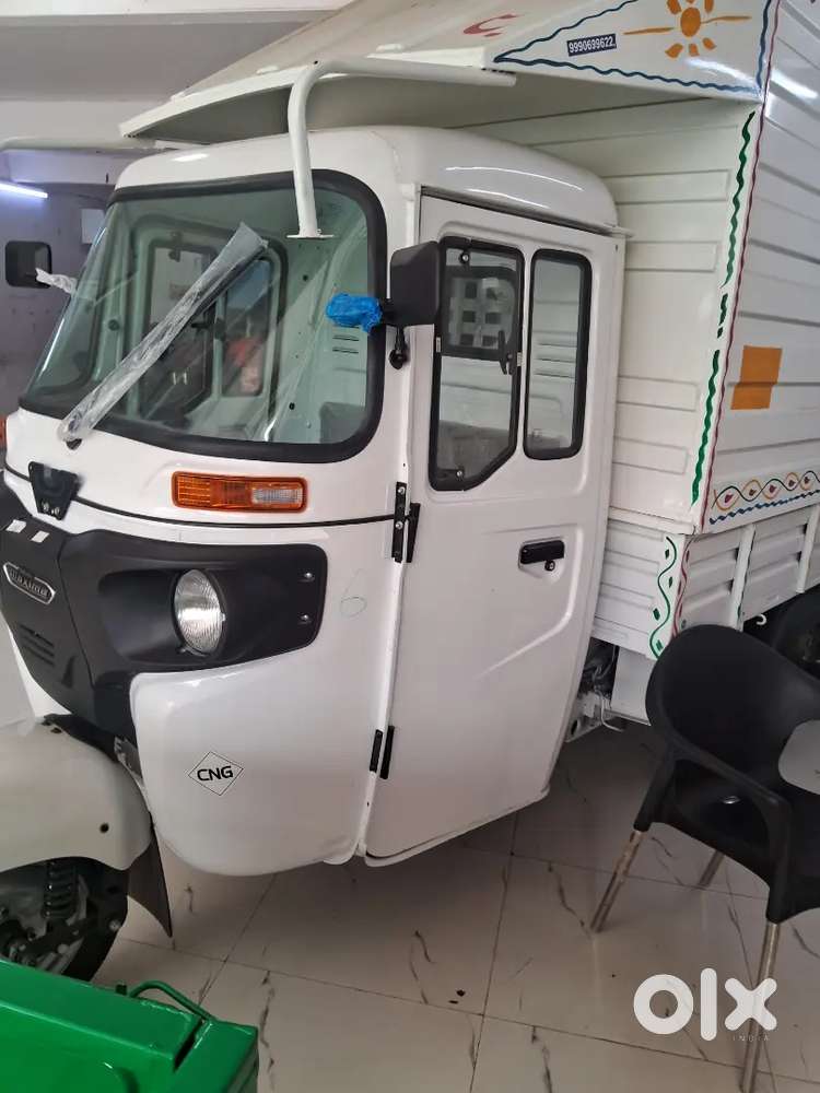 3 wheeler electric ke liye driver chahie