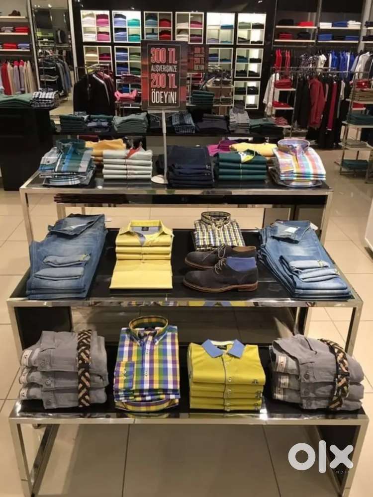 Multy brand clothes outlet