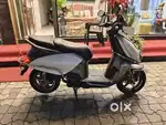 The vehicle is in very good condition and in warranty