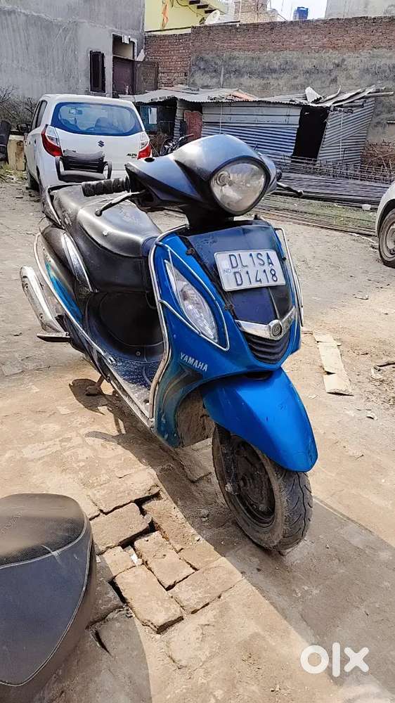 Yamaha Fascino self start scuty good condition 1st owner all ok