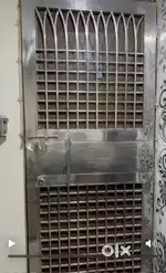 160 Sq Yd - 3BHK Independent Floor in well maintained condition