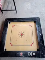 Carrom board
