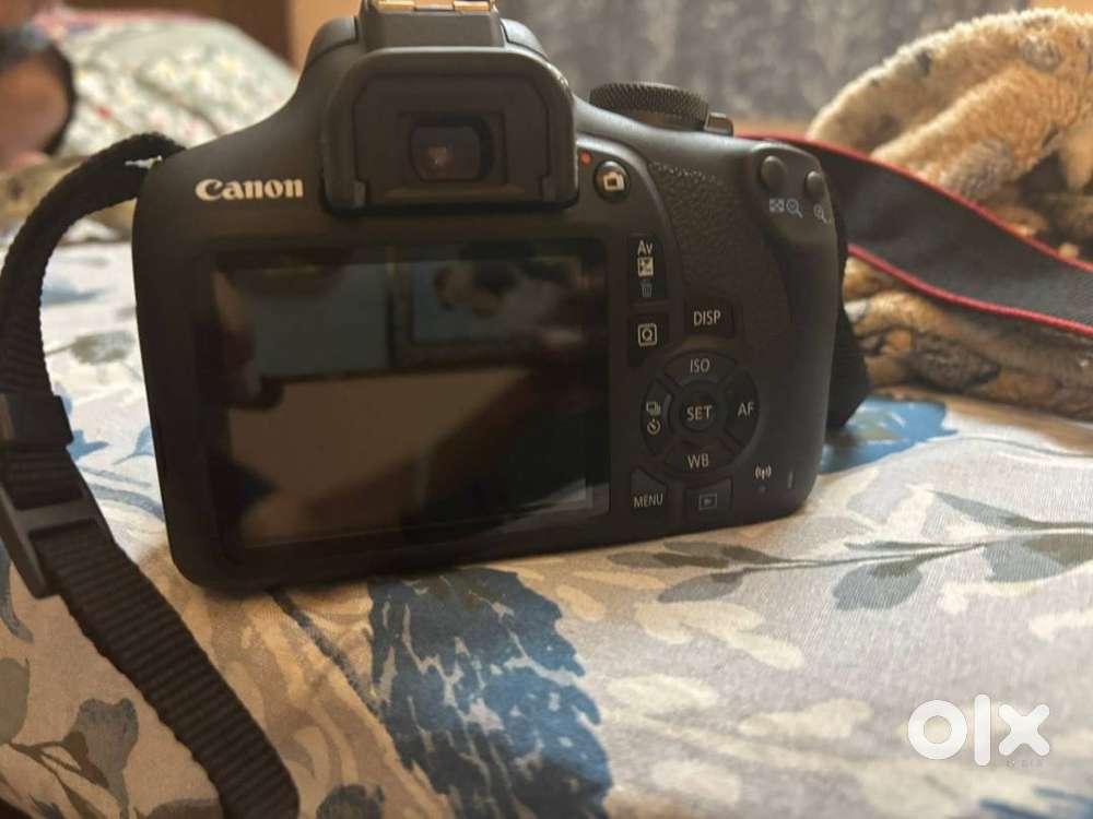 Canon 1500D