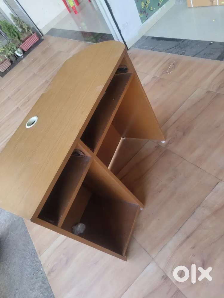 Computer/Study Table