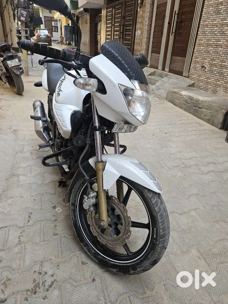 Apache RTR 180 (2013 model)