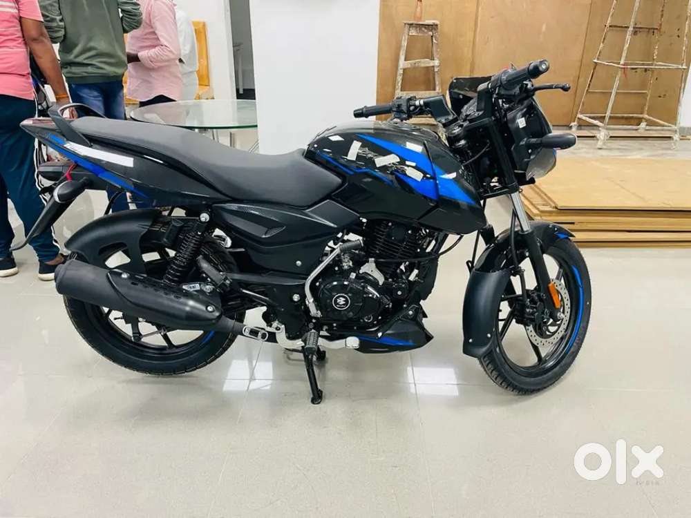 DOWN PAYMENT RS 14,000 ONLY SHOWROOM VECHILES