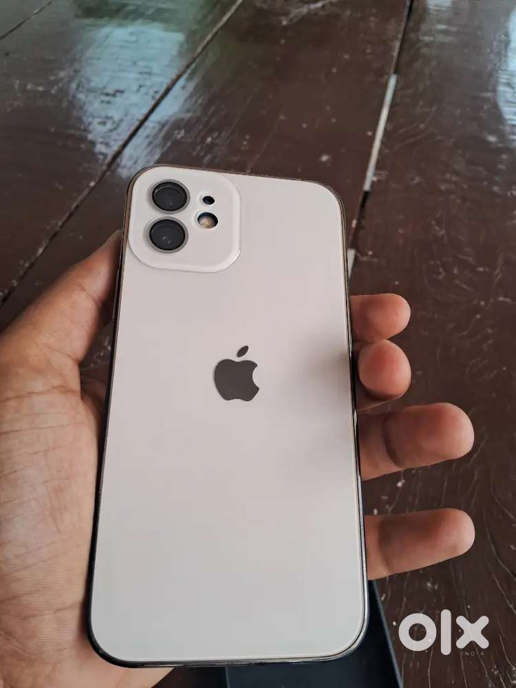 Iphone 12  battery 78%