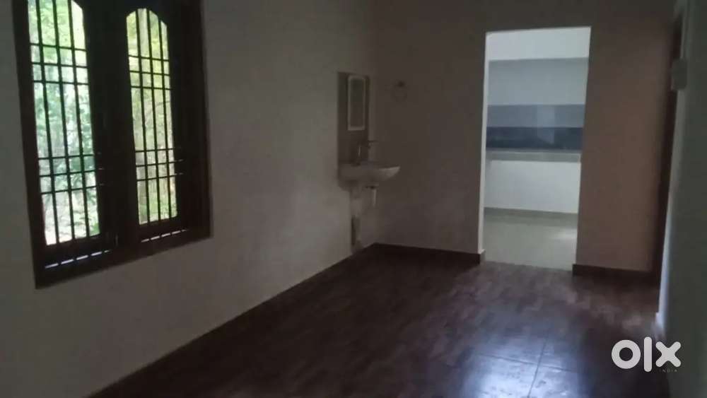 Independent house with attached bathroom n kitchen