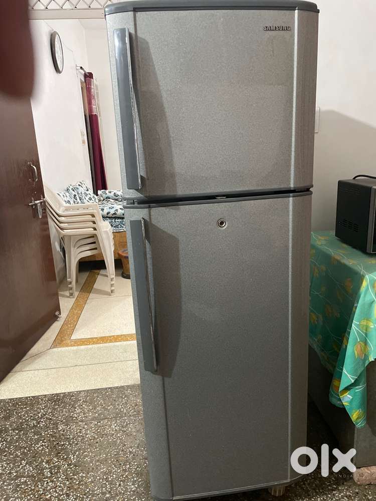 Double door Samsung fridge