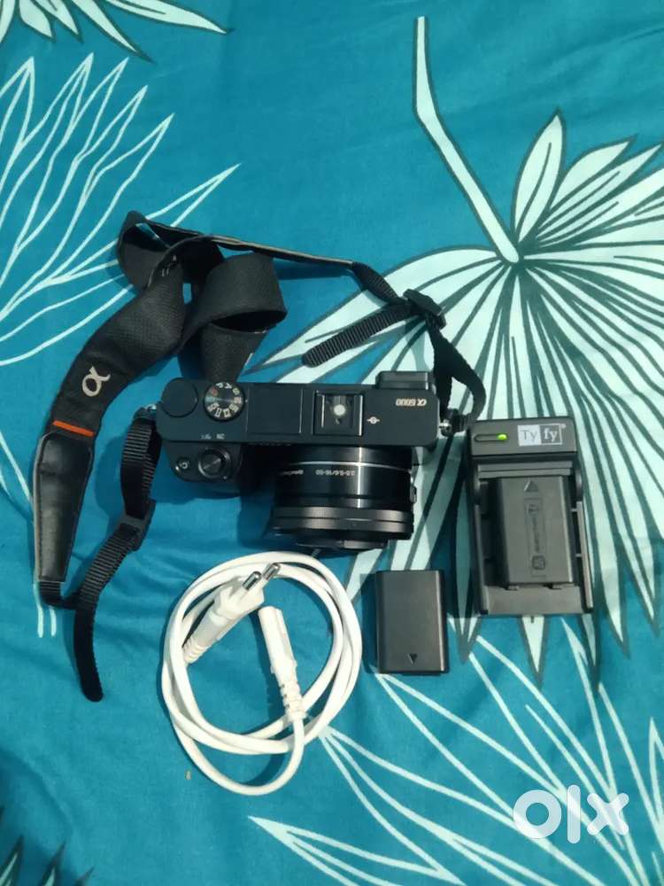 Sony a6000 mirror less camera
