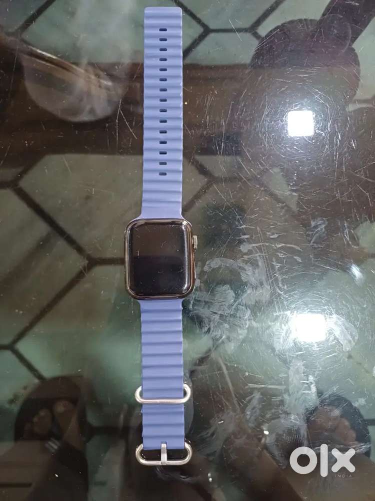 Smart watch is very good quality for sell with data cable series 8