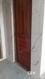 Tolet for showroom